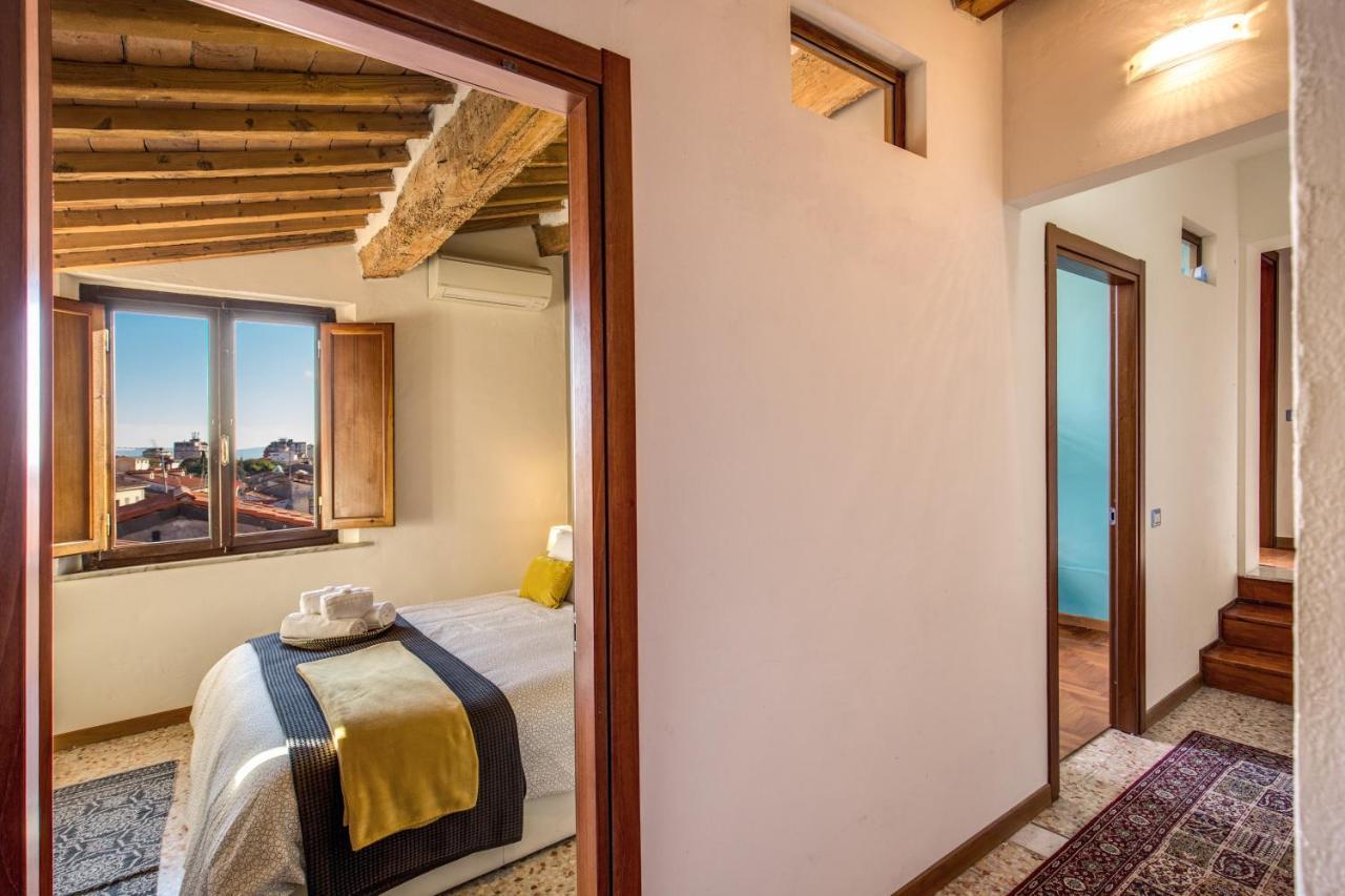 Aweshomeitaly - Lungarno Bellavista Penthouse Pisa Buitenkant foto